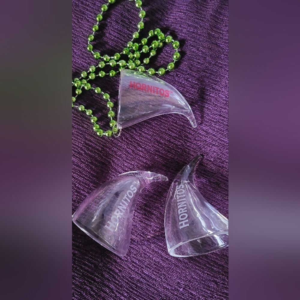 Hornitos Clear Shot Glasses Set And Green Beaded Necklace